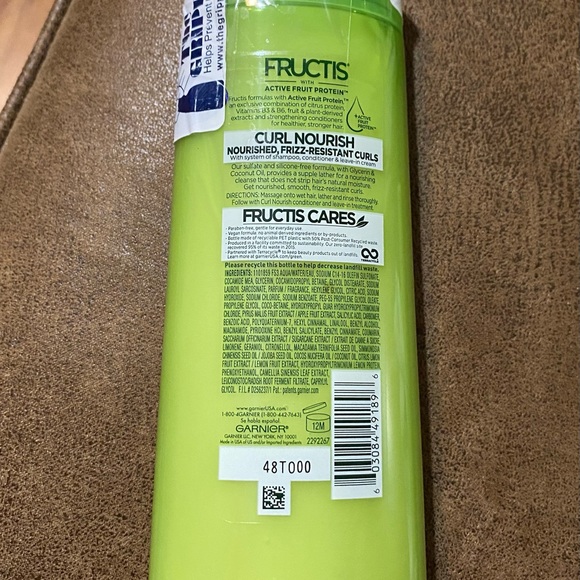 Garnier Fructis Curl Nourish Fortifying Shampoo and Conditioner (New) - Picture 11 of 15